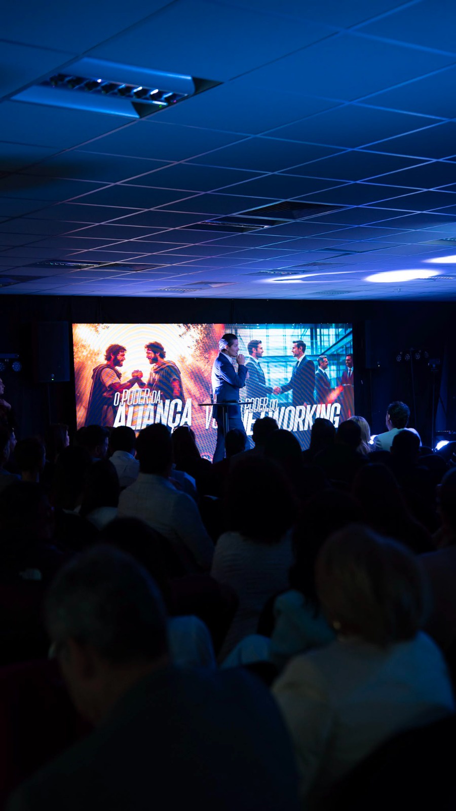 Área para coffee break e networking no evento
